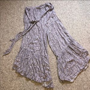 Beautiful pastel purple flowy pants with tie 💜